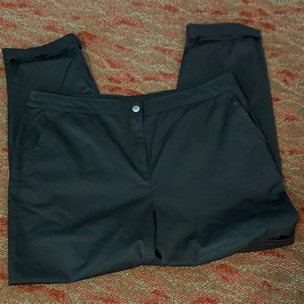 Women’s Ankle Crop Pants - Black